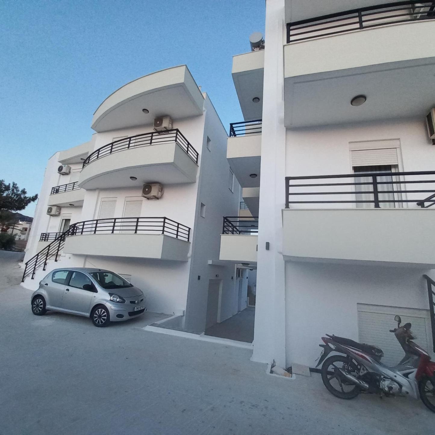 Makrýgialos Central Rooms מראה חיצוני תמונה