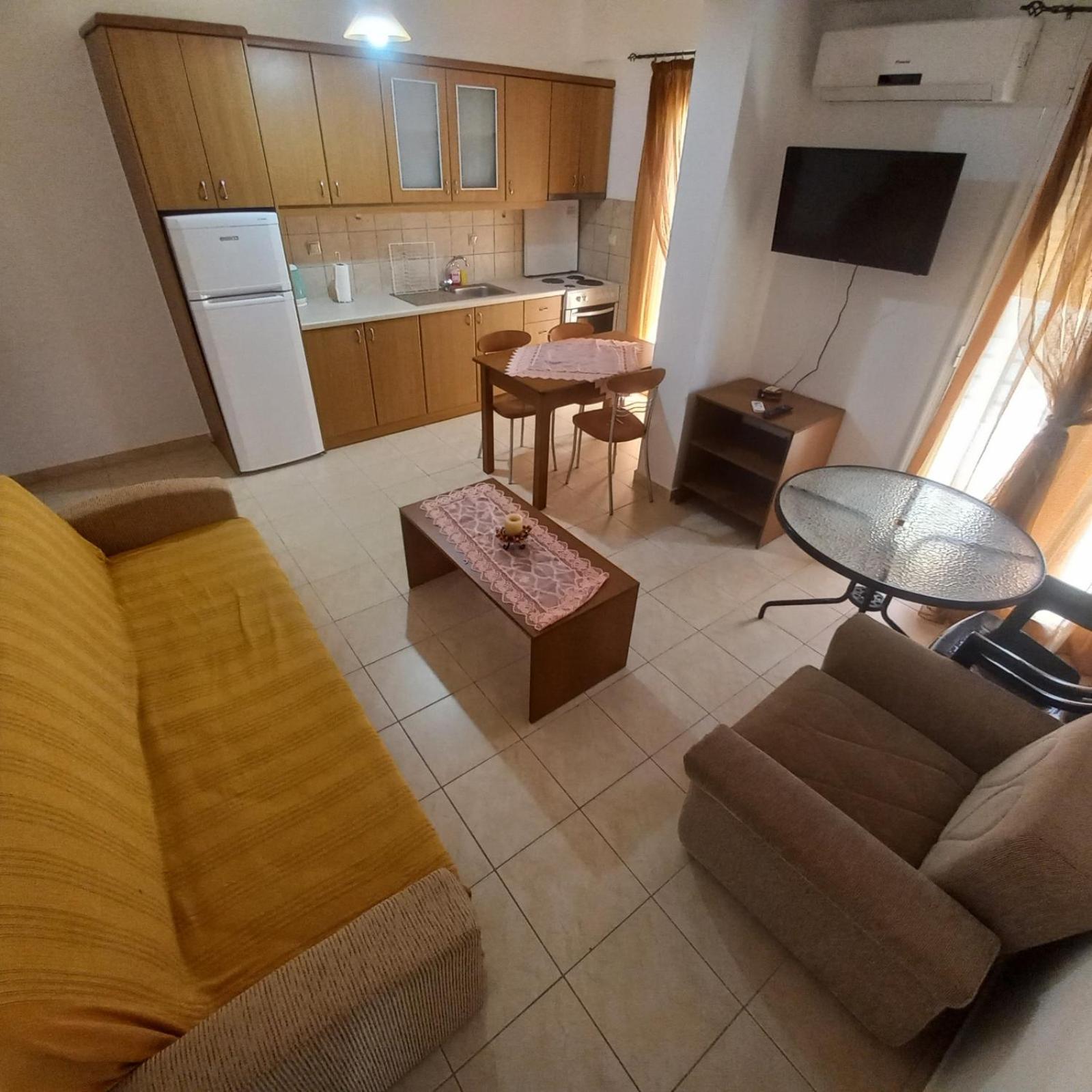 Makrýgialos Central Rooms מראה חיצוני תמונה