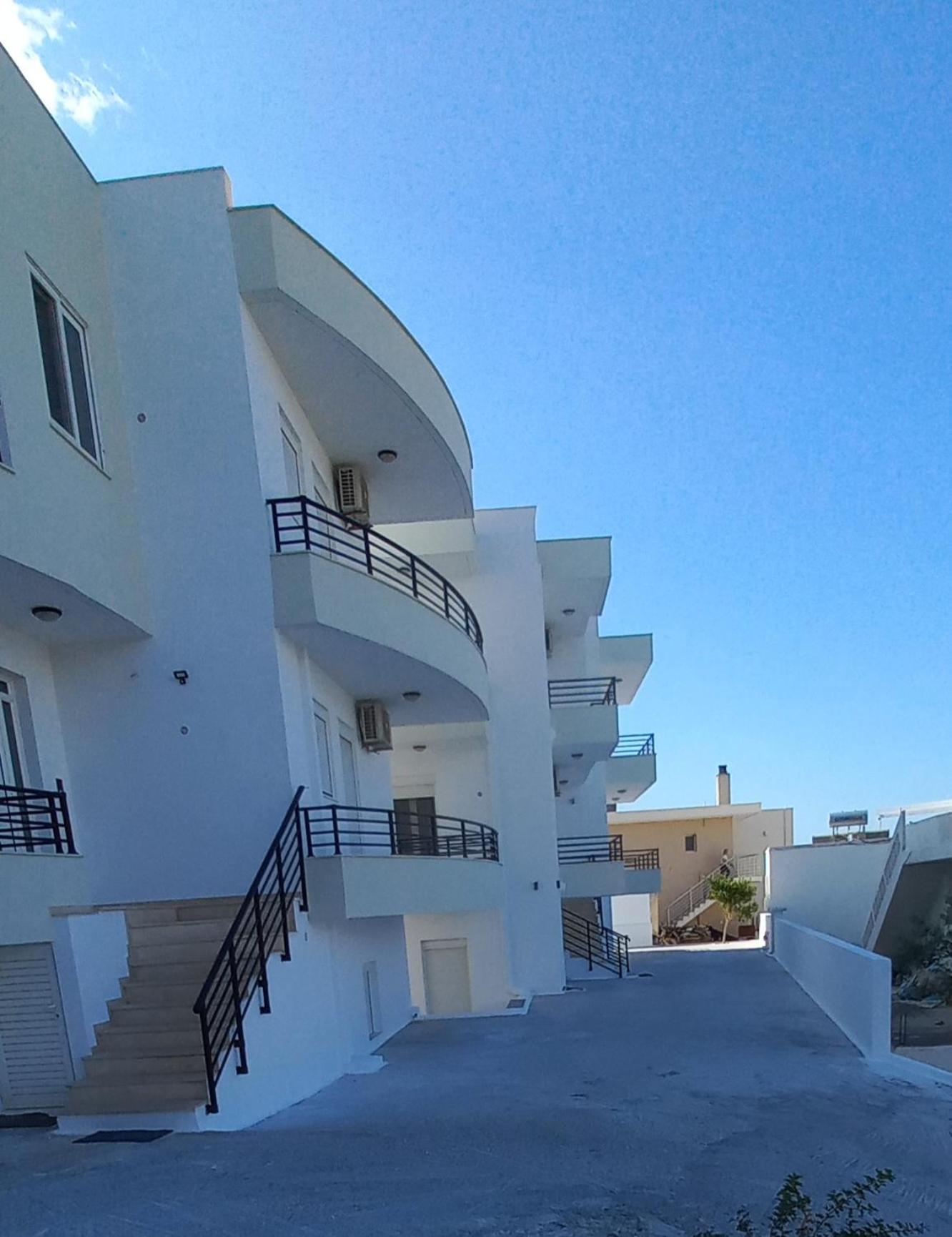 Makrýgialos Central Rooms מראה חיצוני תמונה
