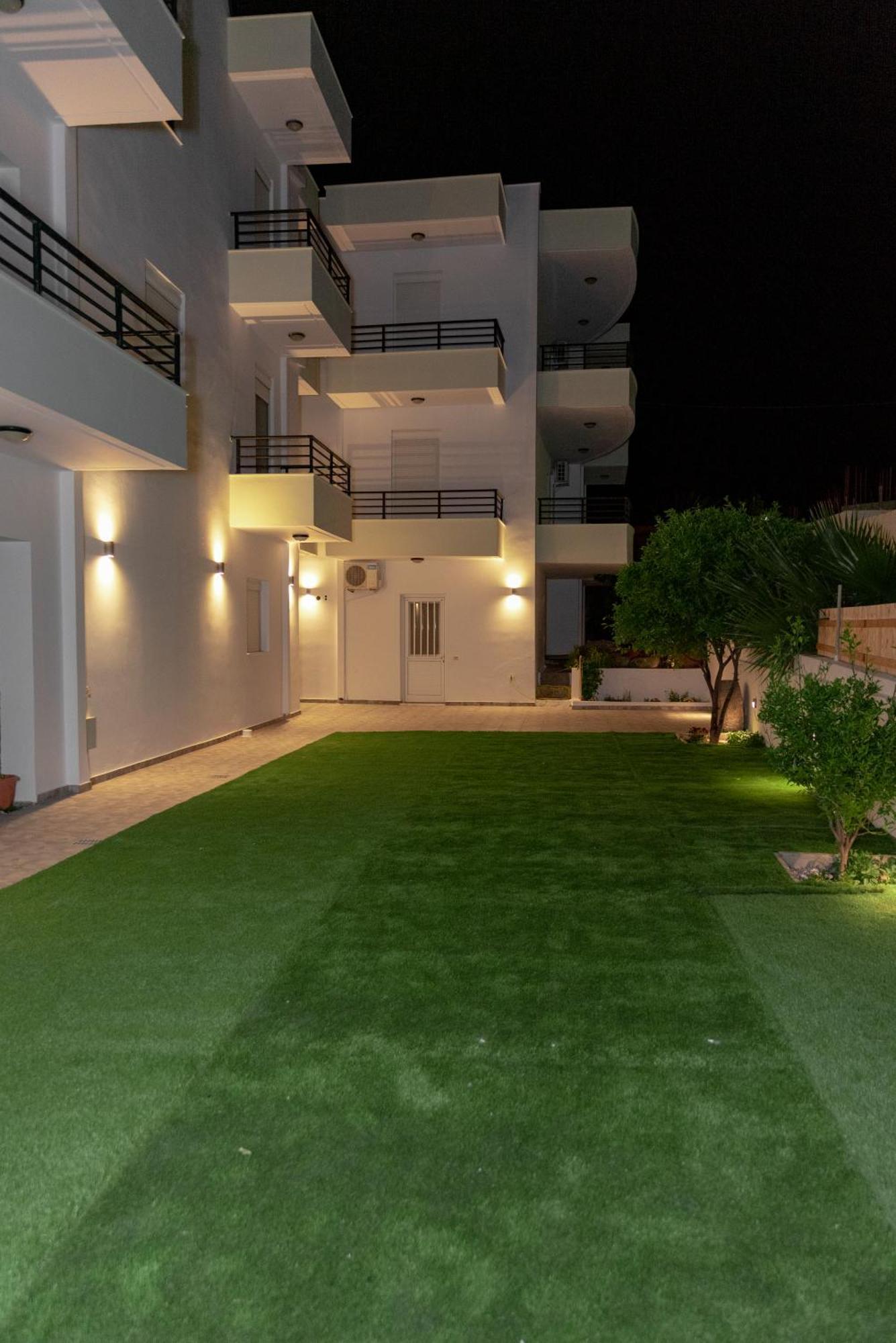 Makrýgialos Central Rooms מראה חיצוני תמונה