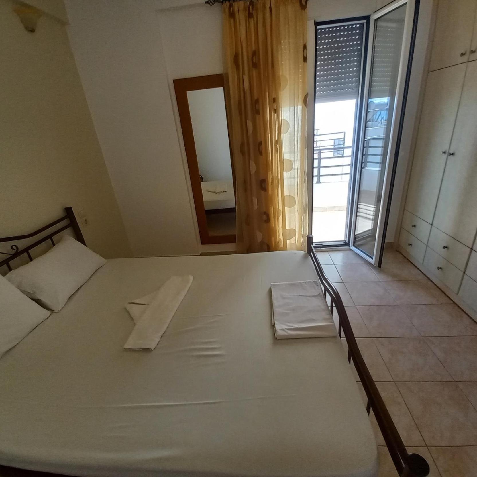 Makrýgialos Central Rooms מראה חיצוני תמונה