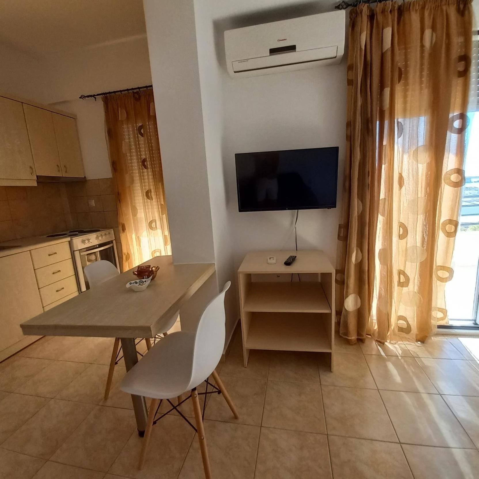 Makrýgialos Central Rooms מראה חיצוני תמונה